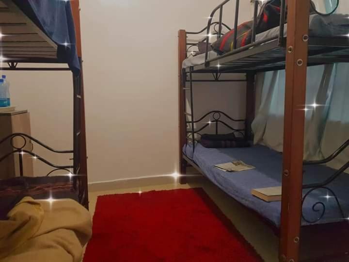 Pinkroses Gardens Hostel ナイロビ エクステリア 写真