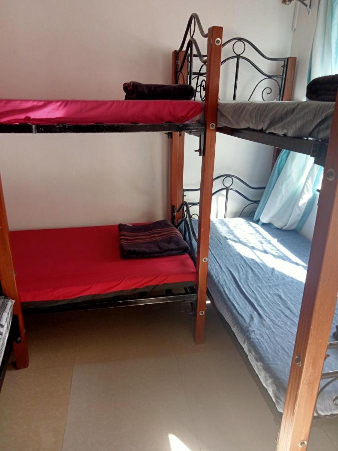 Pinkroses Gardens Hostel ナイロビ エクステリア 写真